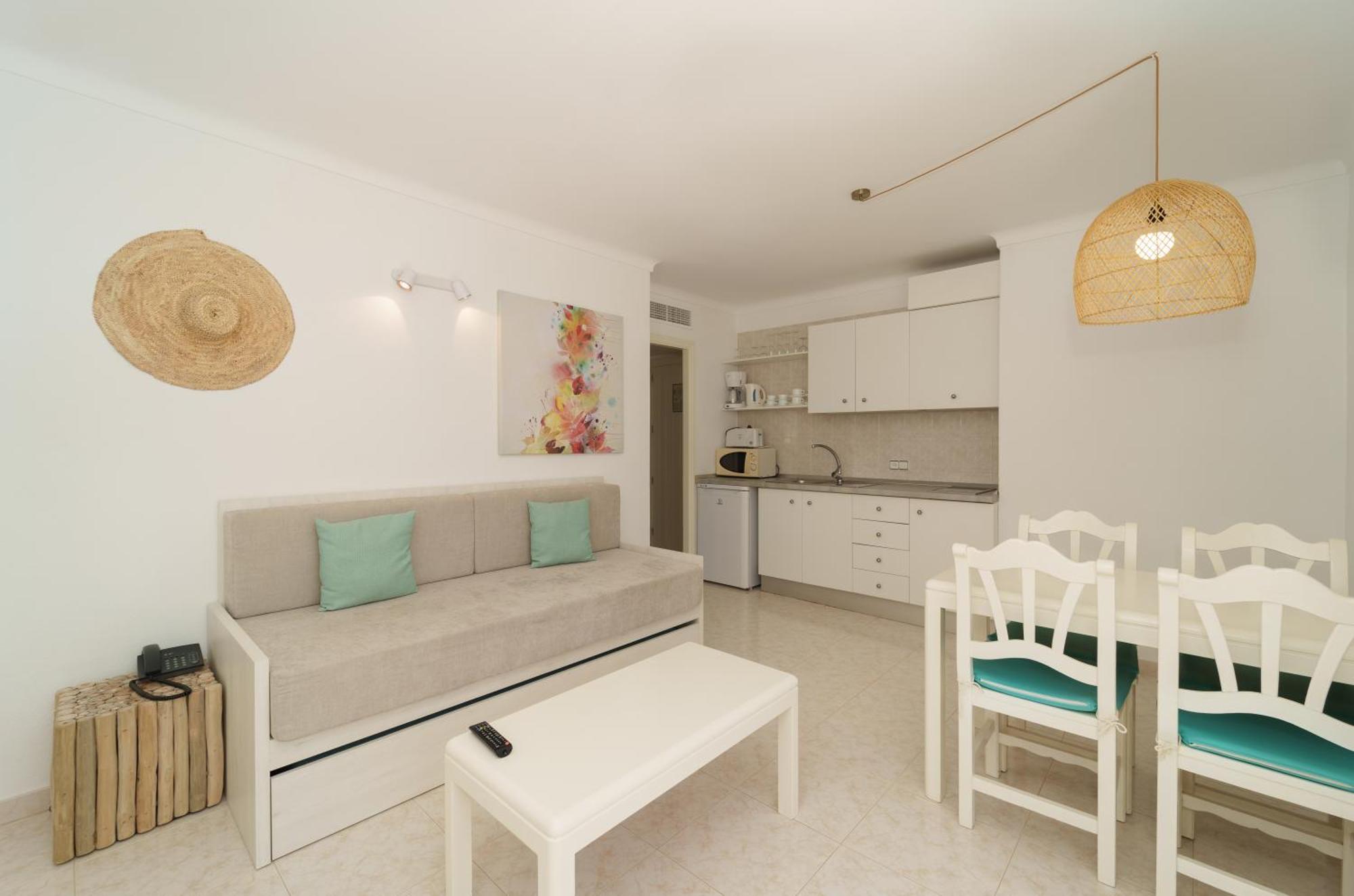 Apartaments Andreas Colonia de Sant Jordi Bagian luar foto